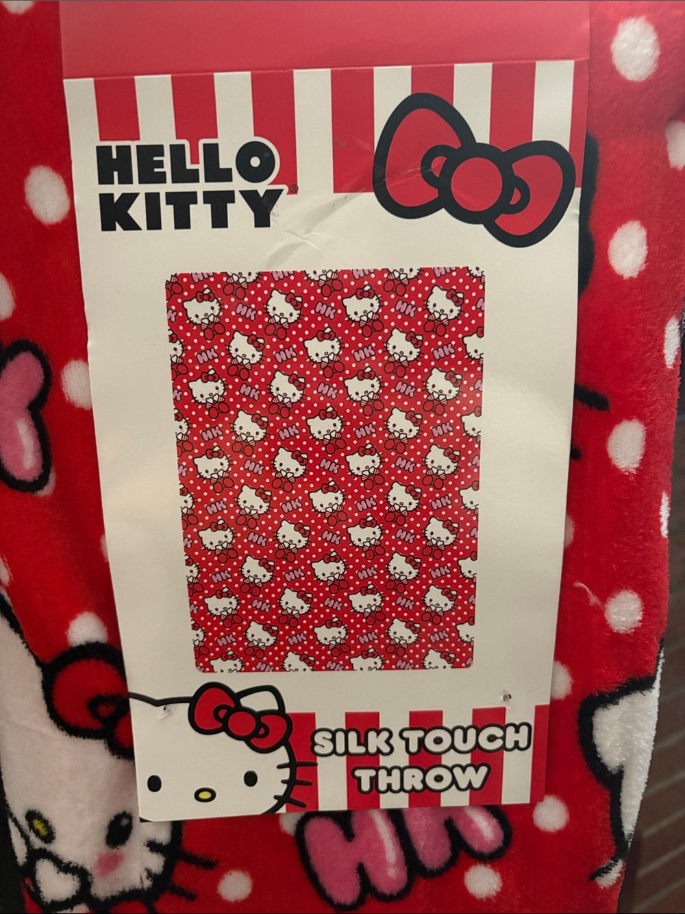 Hello Kitty Red and White Polka Dot Plush Throw - Picture 4 of 5